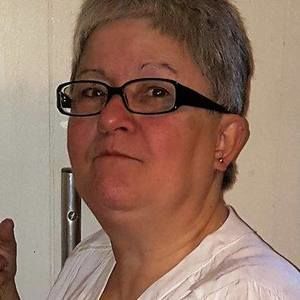 Meet your Posher, Pam